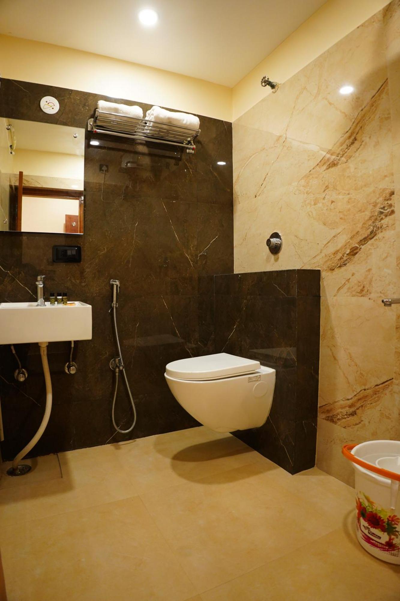 The Marutinandan Grand Hotell Deoghar Eksteriør bilde
