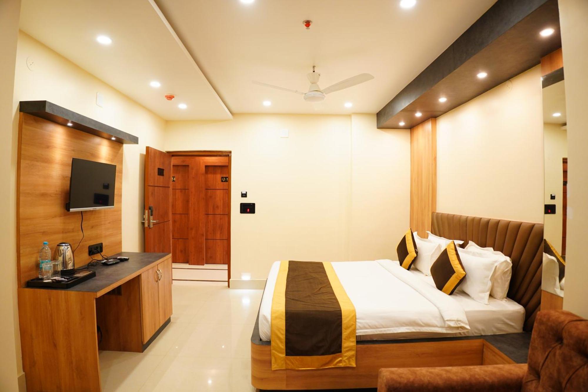 The Marutinandan Grand Hotell Deoghar Eksteriør bilde