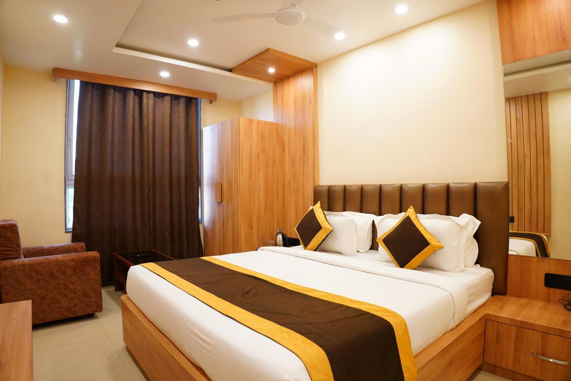 The Marutinandan Grand Hotell Deoghar Eksteriør bilde