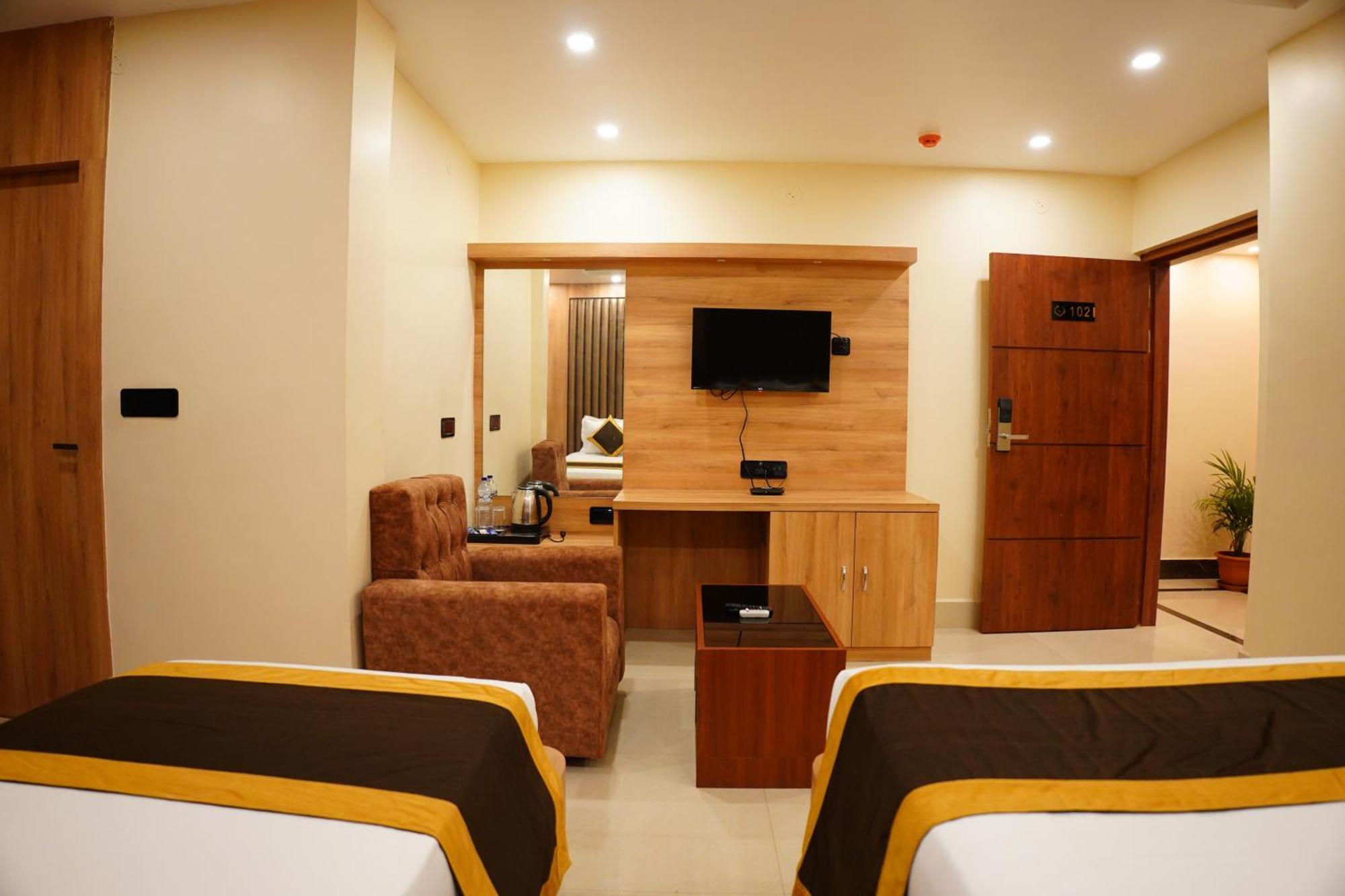 The Marutinandan Grand Hotell Deoghar Eksteriør bilde